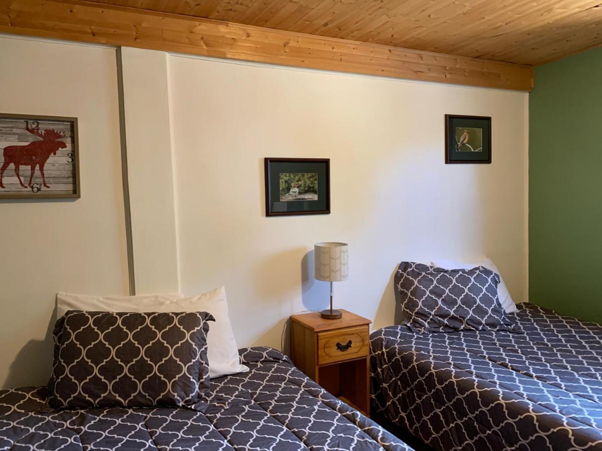 L'Auberge Refuge Du Trappeur Saint Mathieu Du Parc Luaran gambar