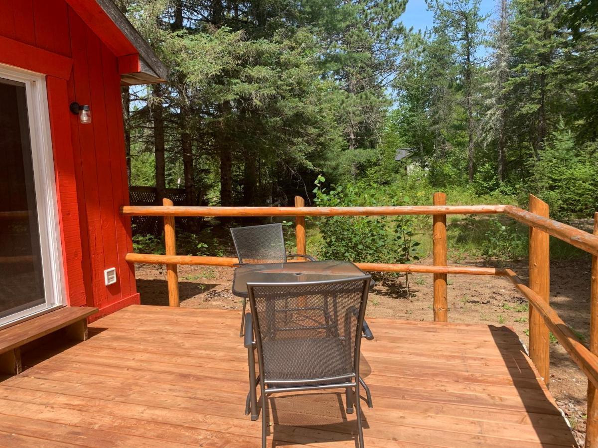 L'Auberge Refuge Du Trappeur Saint Mathieu Du Parc Luaran gambar