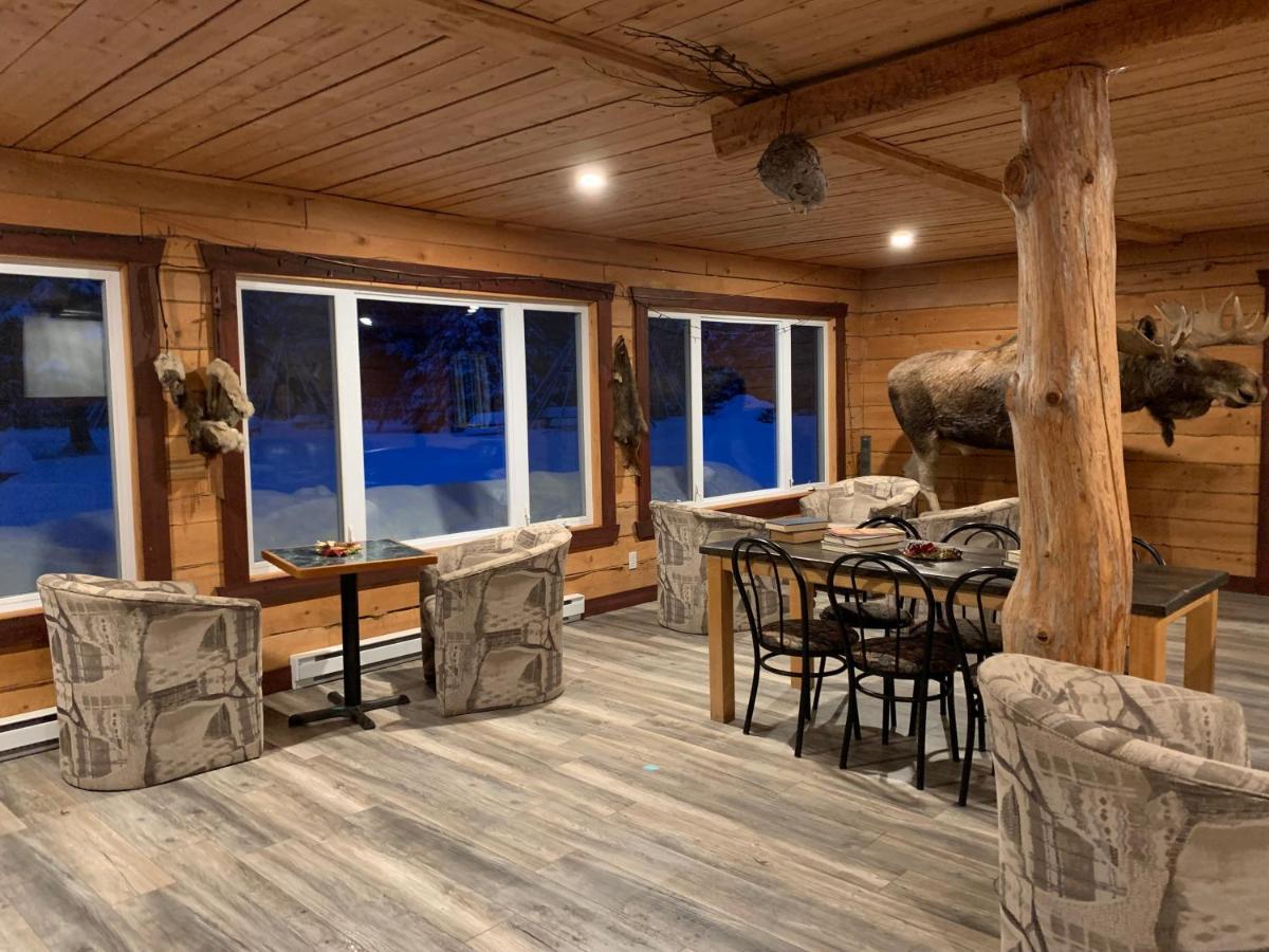 L'Auberge Refuge Du Trappeur Saint Mathieu Du Parc Luaran gambar