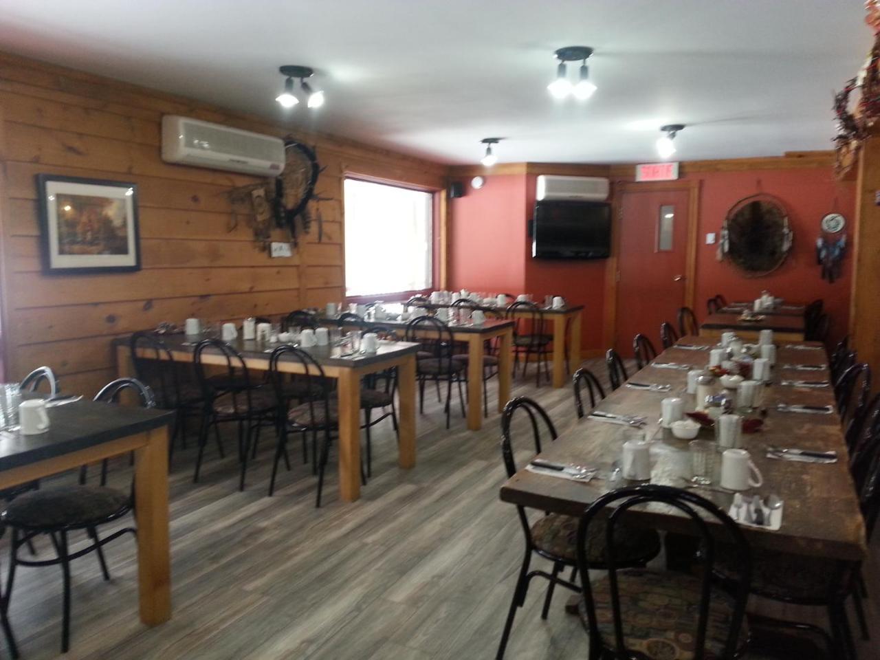 L'Auberge Refuge Du Trappeur Saint Mathieu Du Parc Luaran gambar